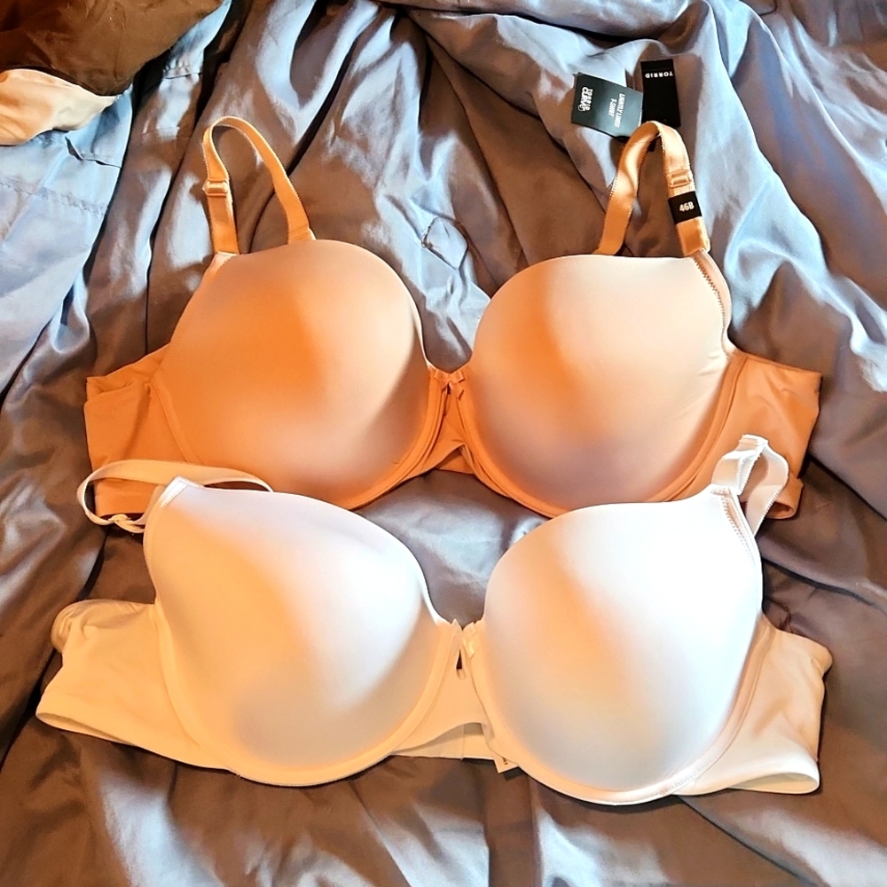 2 Torrid bras..NWT